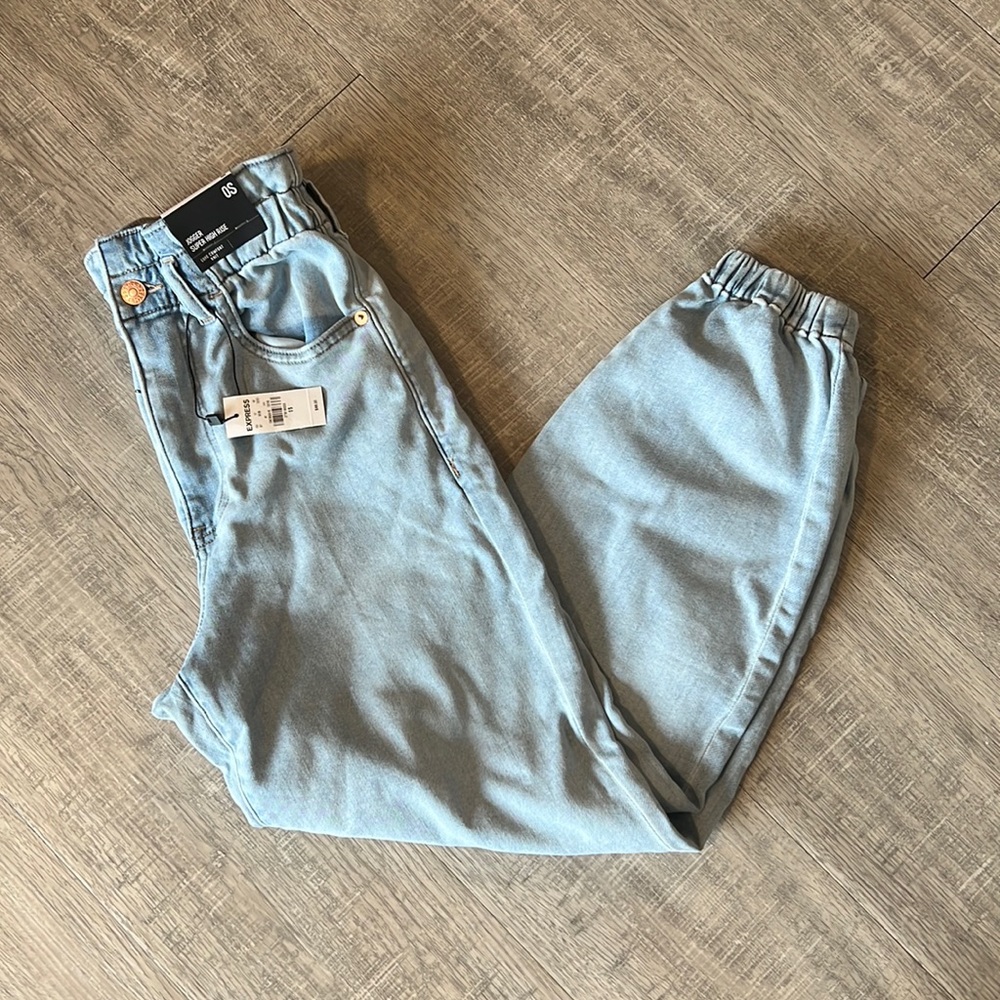 NWT Express Jogger Super High Rise Jean Pant